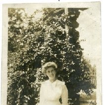 4b Stockdale - 003 004 T - Unidentified & Buildings